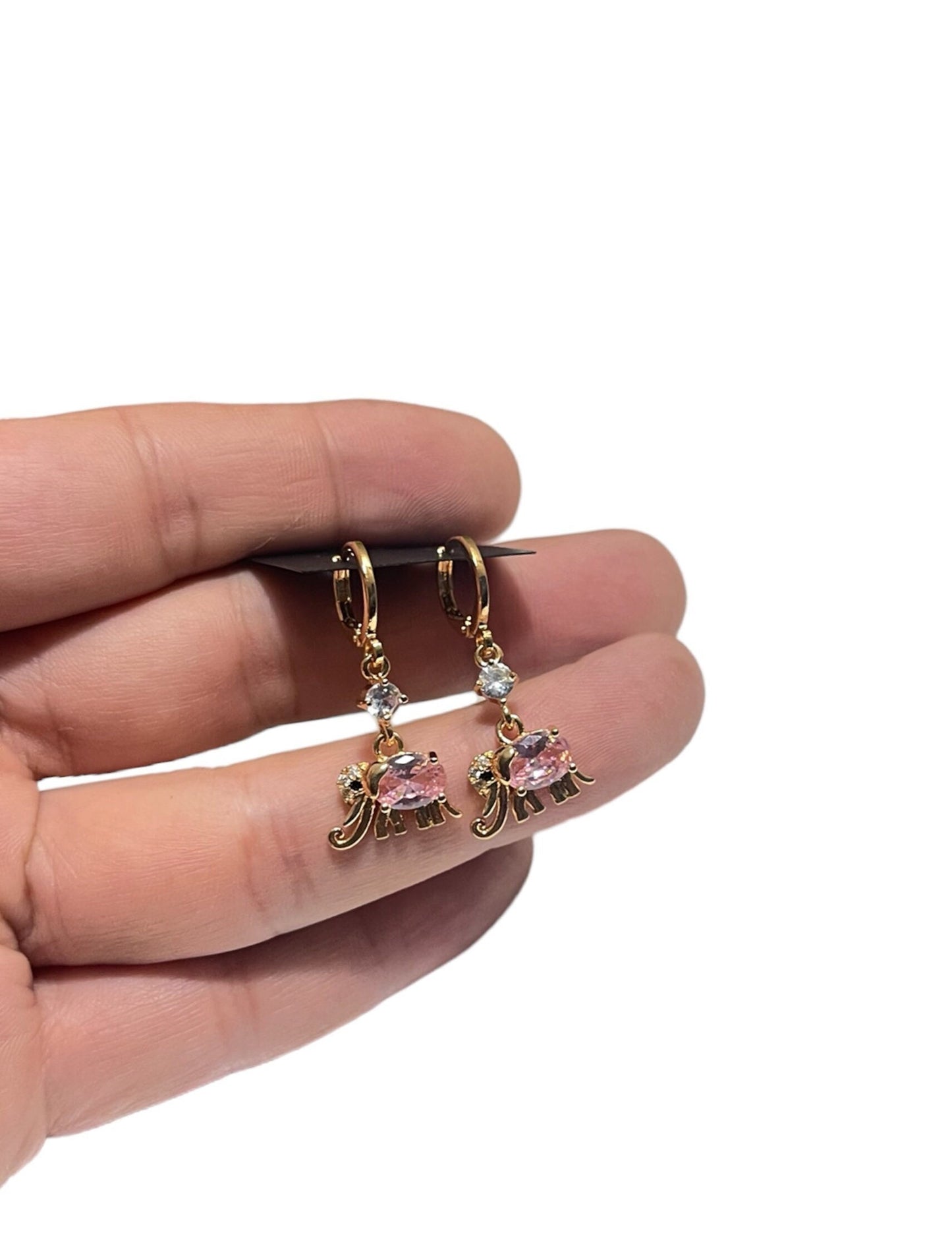 Sparkle & Shine: Unbeatable Deals on Stylish Earrings for Every Occasion