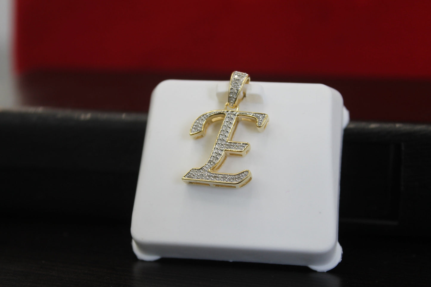 Natural Gold Initial Letter “E”Alphabet Pendant, Yellow Gold ,Minimalist,Unisex Pendant,Hip Hop style - 3D style