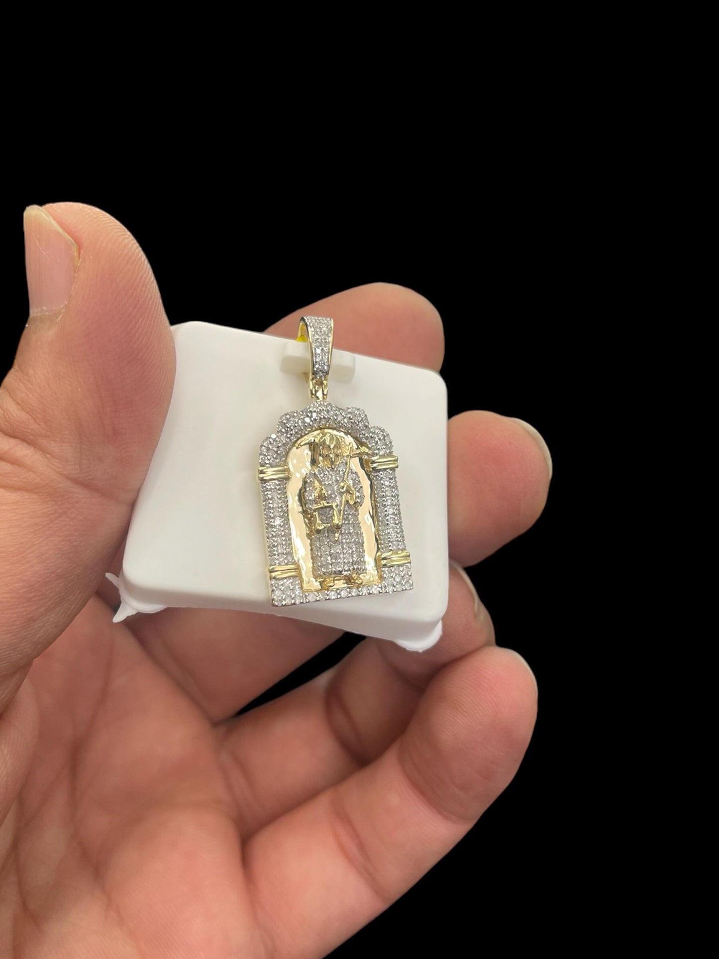 St.Mura Natural gold and Diamond Pendants