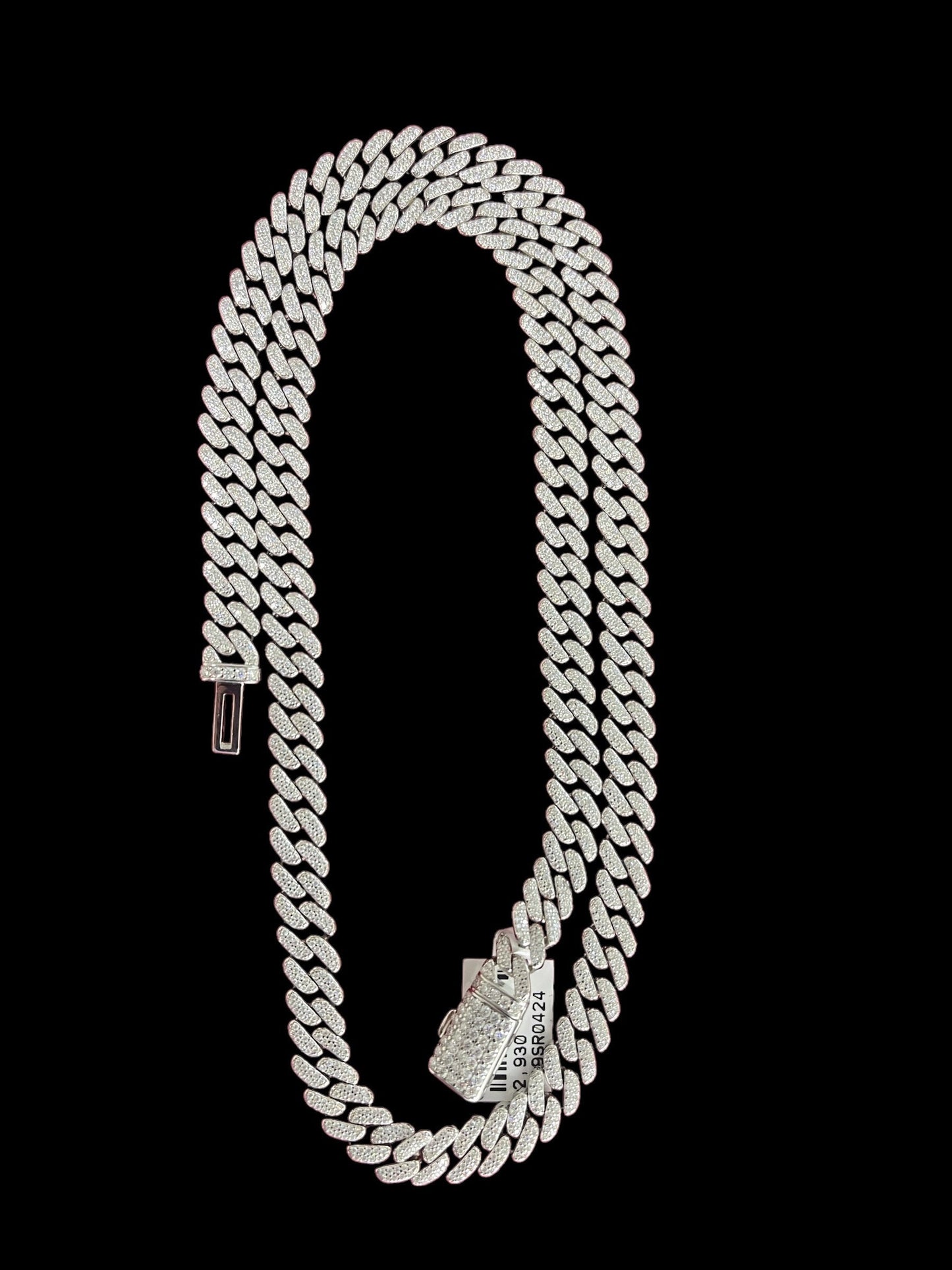 Cuban Chain silver with VVS Moissanite 8mm-22 inch